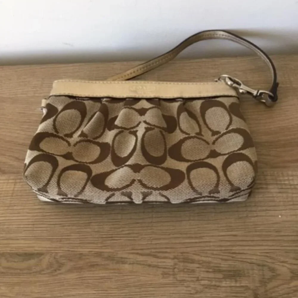 Coach Pleated Wristlet in Khaki and Tan Signature C Jacquard w/Gold Leather Trim - Picture 6 of 10